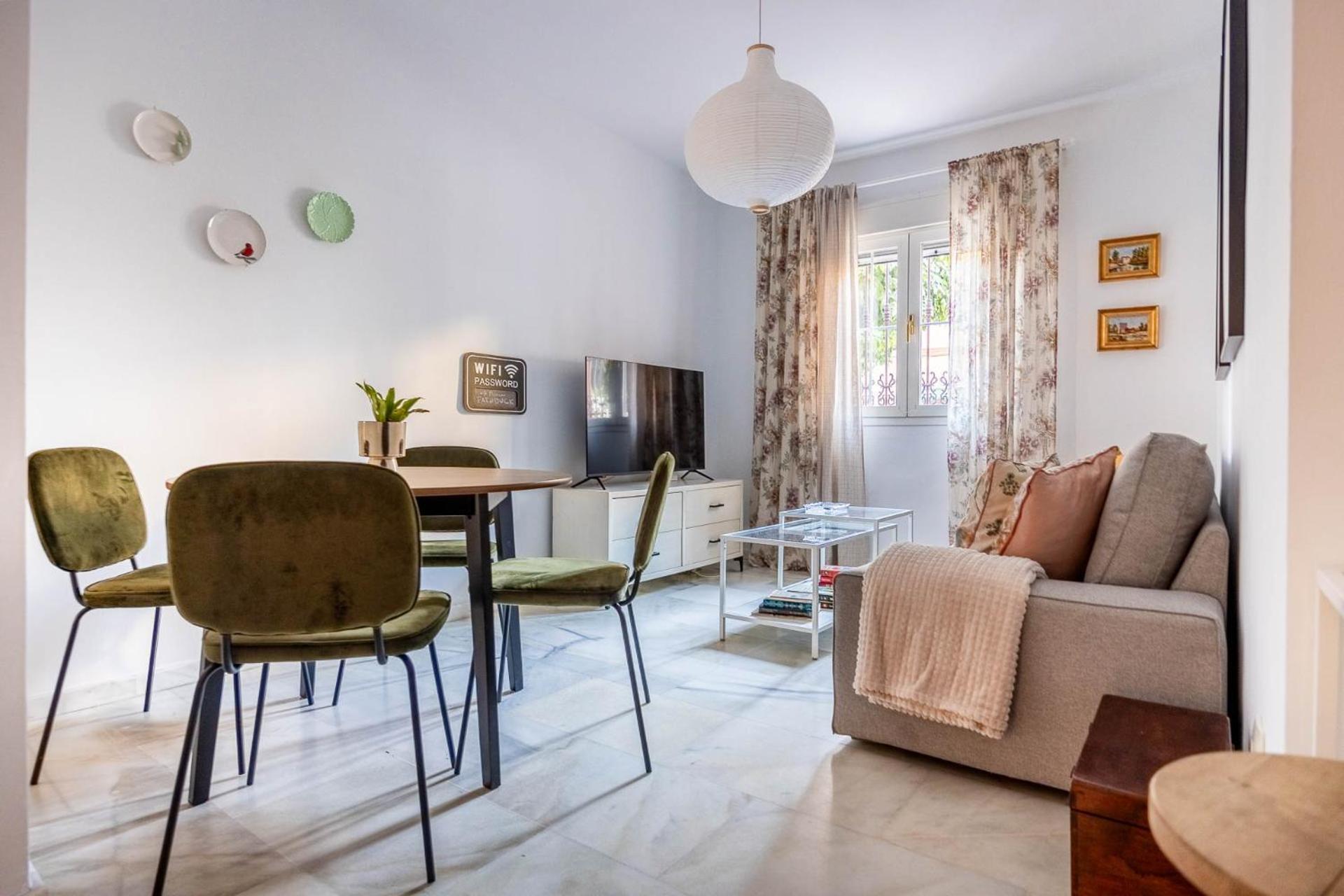 Piso Con Patio Privado Y Parking Nervion Sevilla Экстерьер фото