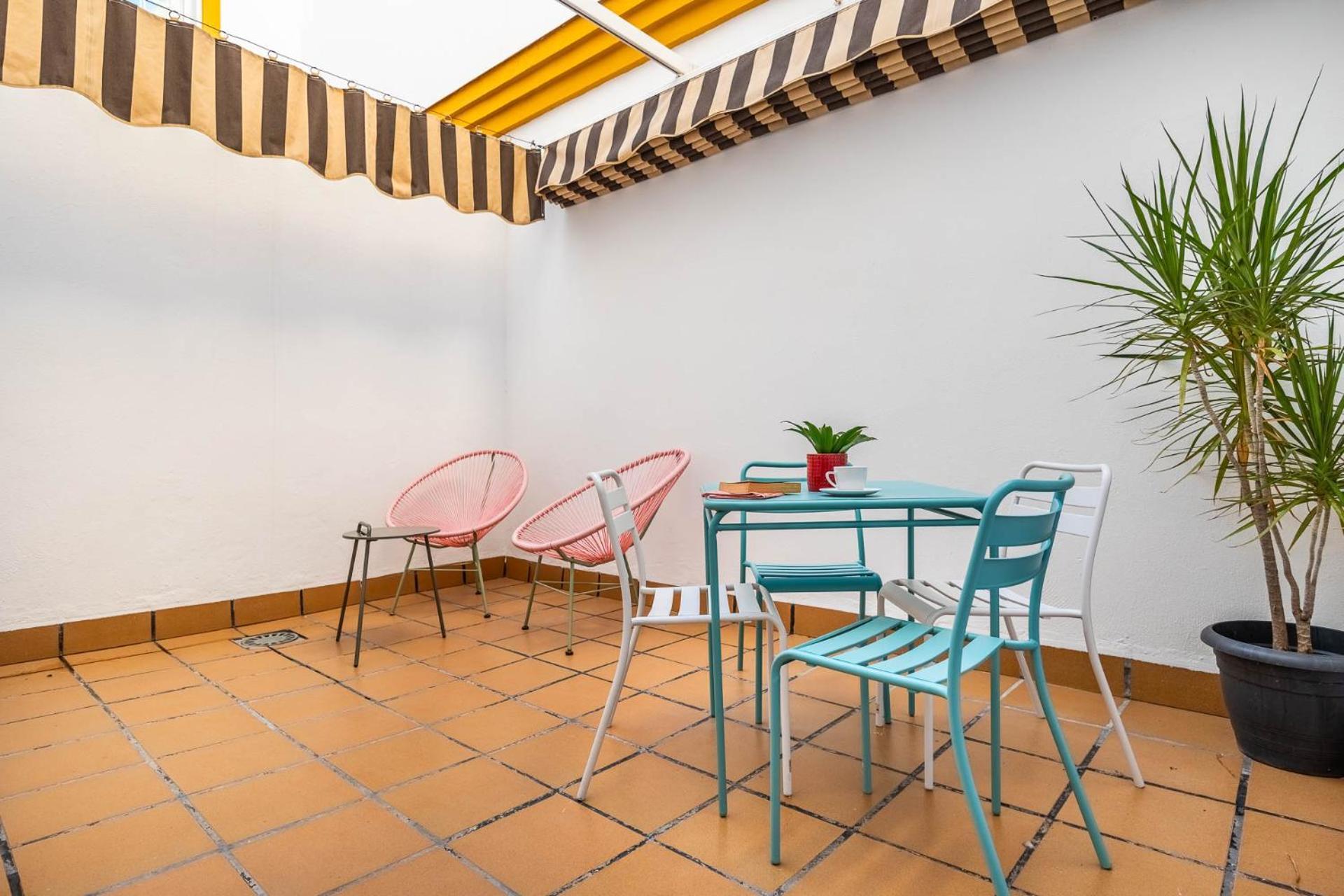 Piso Con Patio Privado Y Parking Nervion Sevilla Экстерьер фото