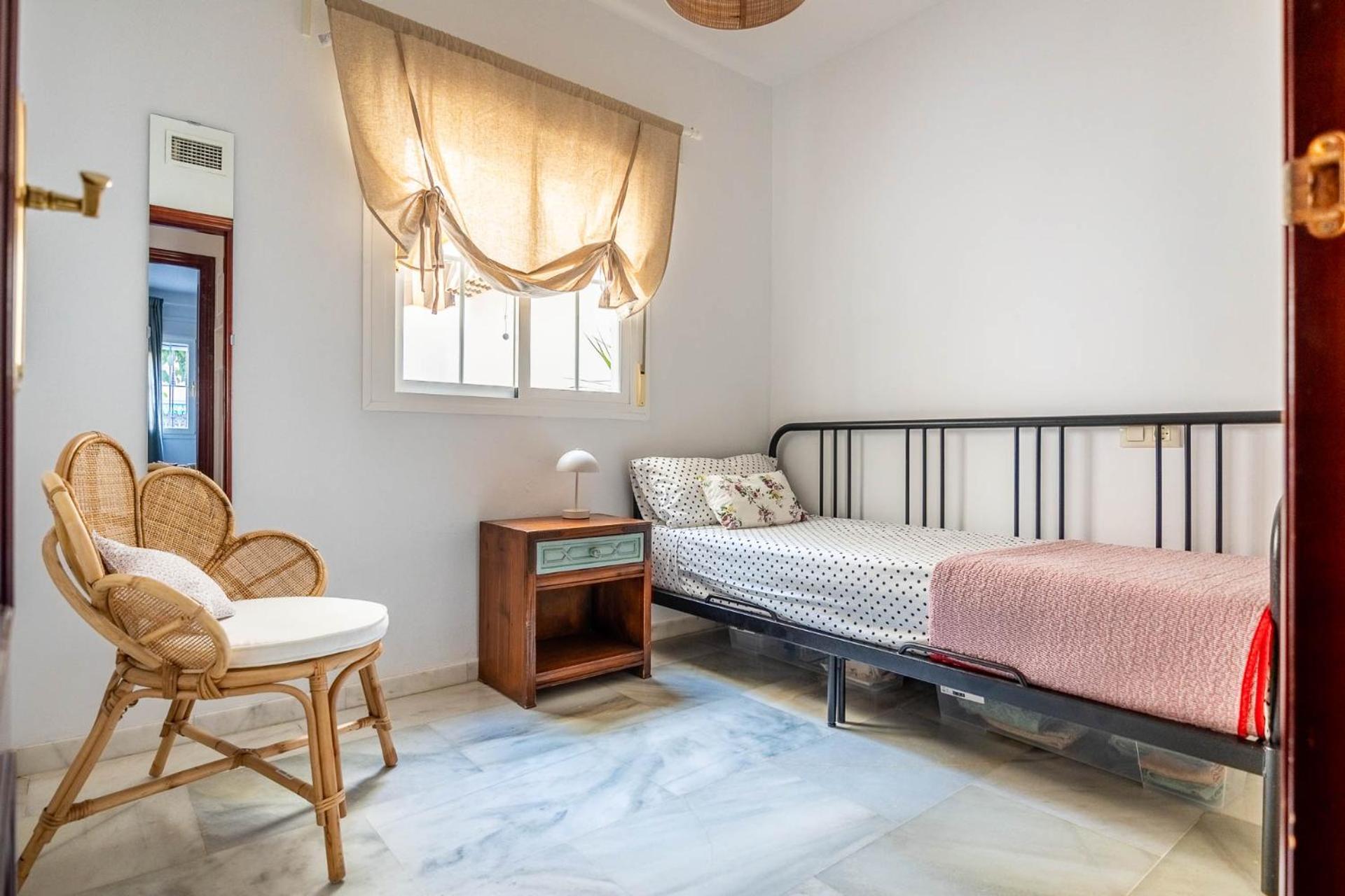 Piso Con Patio Privado Y Parking Nervion Sevilla Экстерьер фото